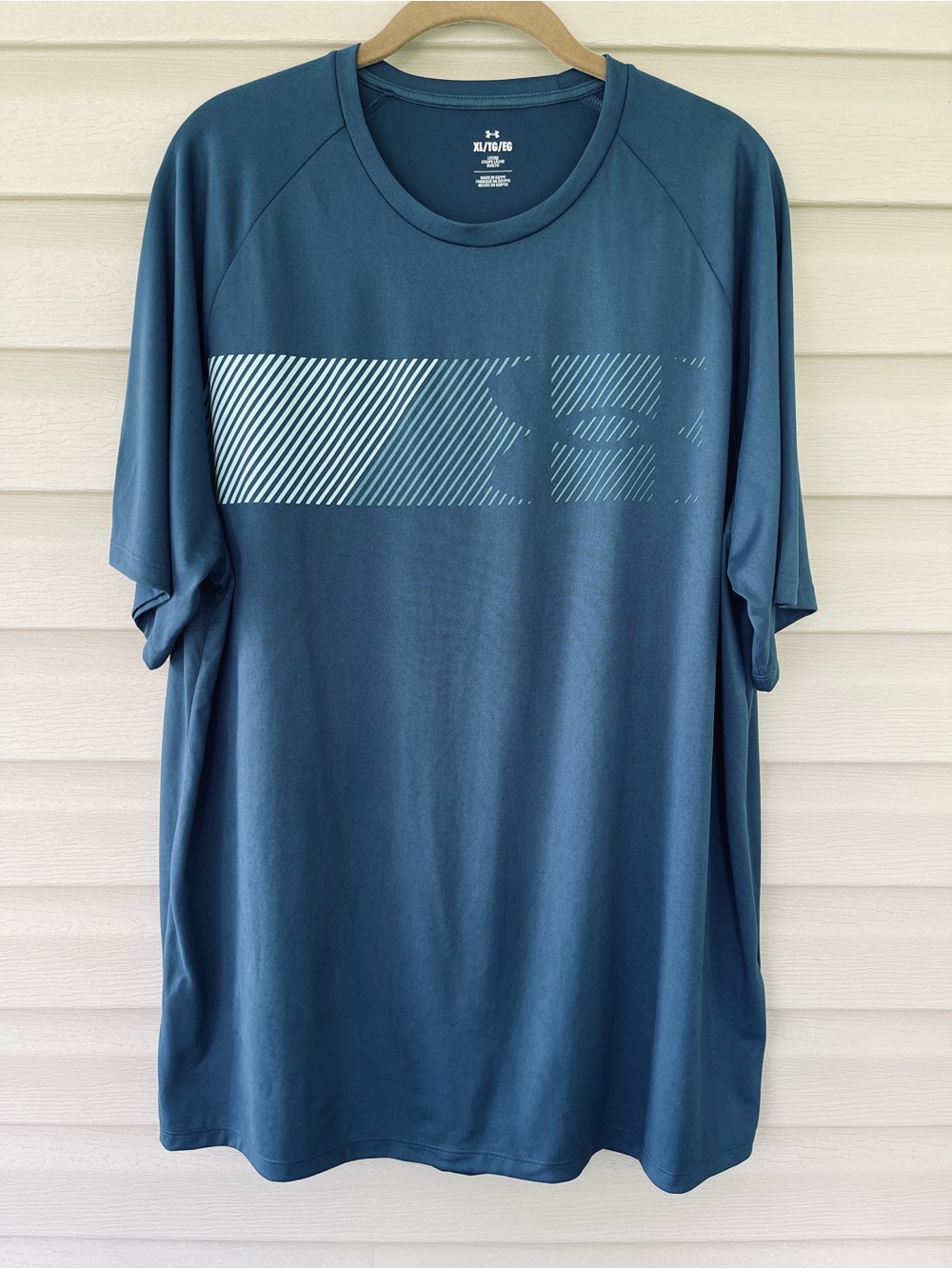 Under Armour Men's Short Sleeve Tech Graphic T-Shirt - Blue Size XL